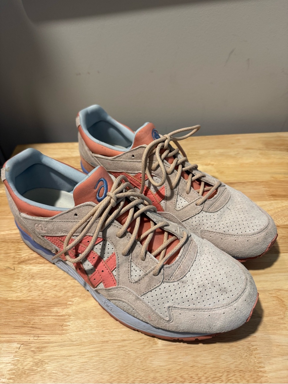 ASICS Gel-Lyte V Japan Spring Flowers Sneakers - Coral & Beige - Picture 2 of 6